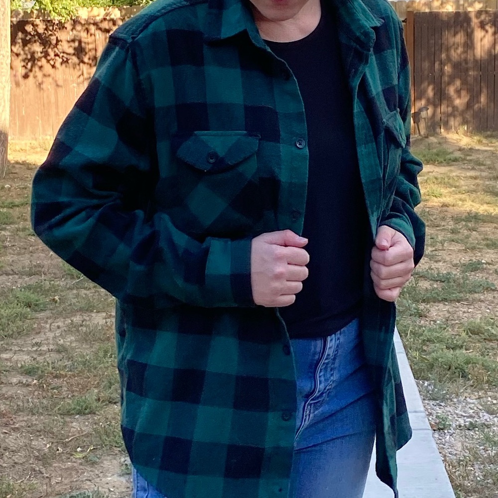 💚 Colorado Local Flannel 💚 - Picture 3 of 3